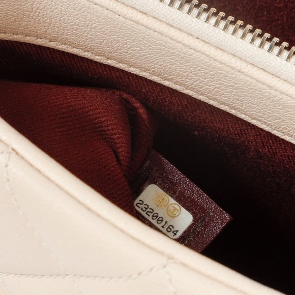 Chanel Large Beige Trapezio Flap Bag - Picture 16 of 16